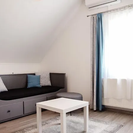 Anita アパート チョパク